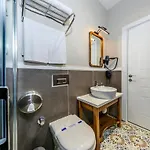 Nenessa Airport Hotel