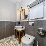 Nenessa Airport Hotel 4*