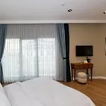 Hotel Nenessa Airport 4*