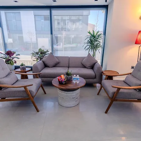 Nenessa Airport Hotel Arnavutkoy