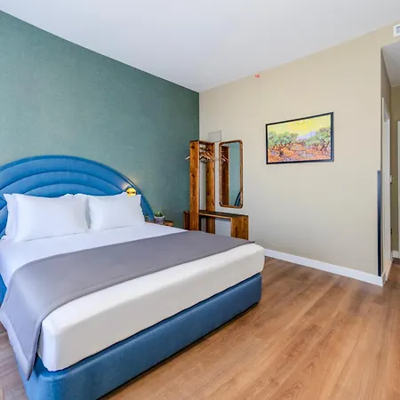 Hotel Nenessa Airport 4*