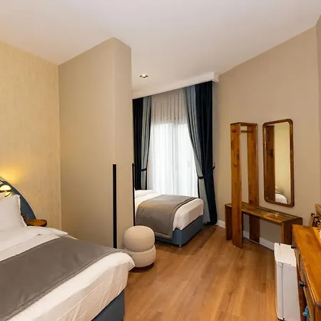 Nenessa Airport Hotel